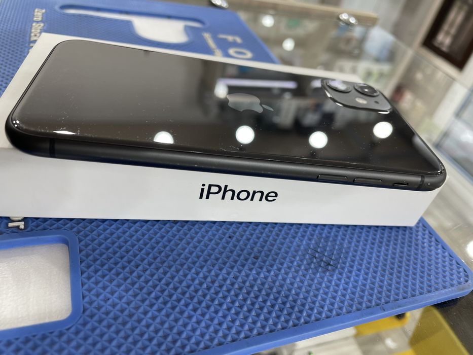 Iphone 11 128/74%