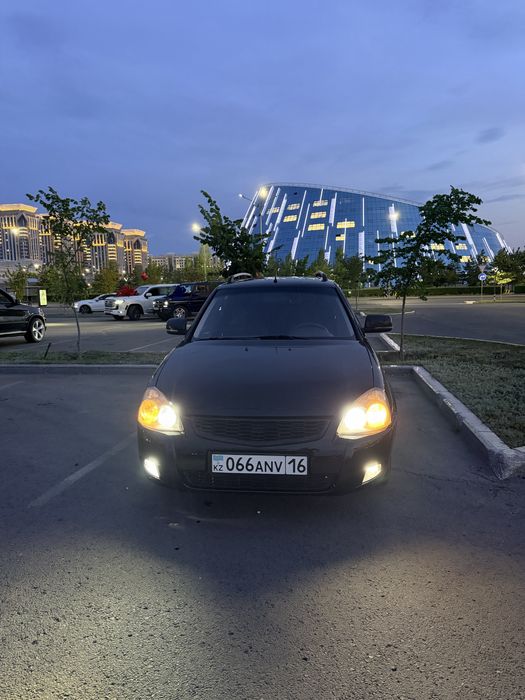 Машина Лада приора