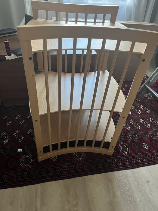 Продам пеленальный столик