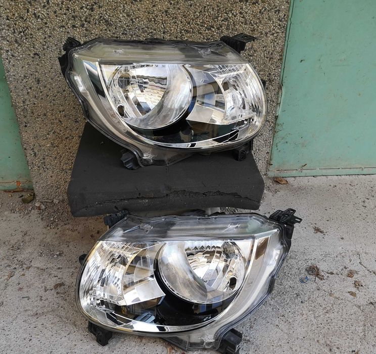 Оригинални  фарове Сузуки Игнис  Suzuki Ignis