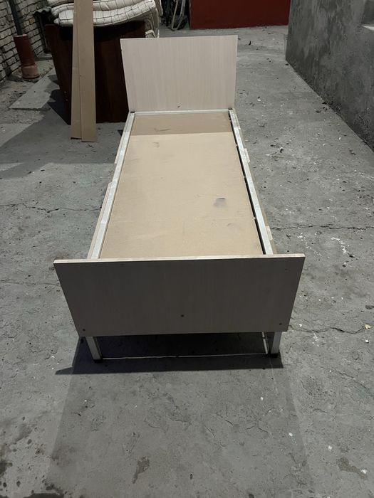 Одно спальная кроват / Бир кишили крават сотилади