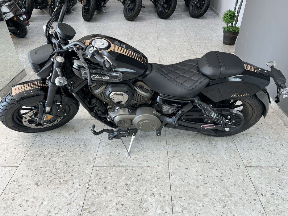 BENDA mototsikllari 1 yil yoki 10 000 km kafolat