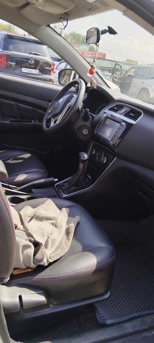 Срочно продам машину на ходу