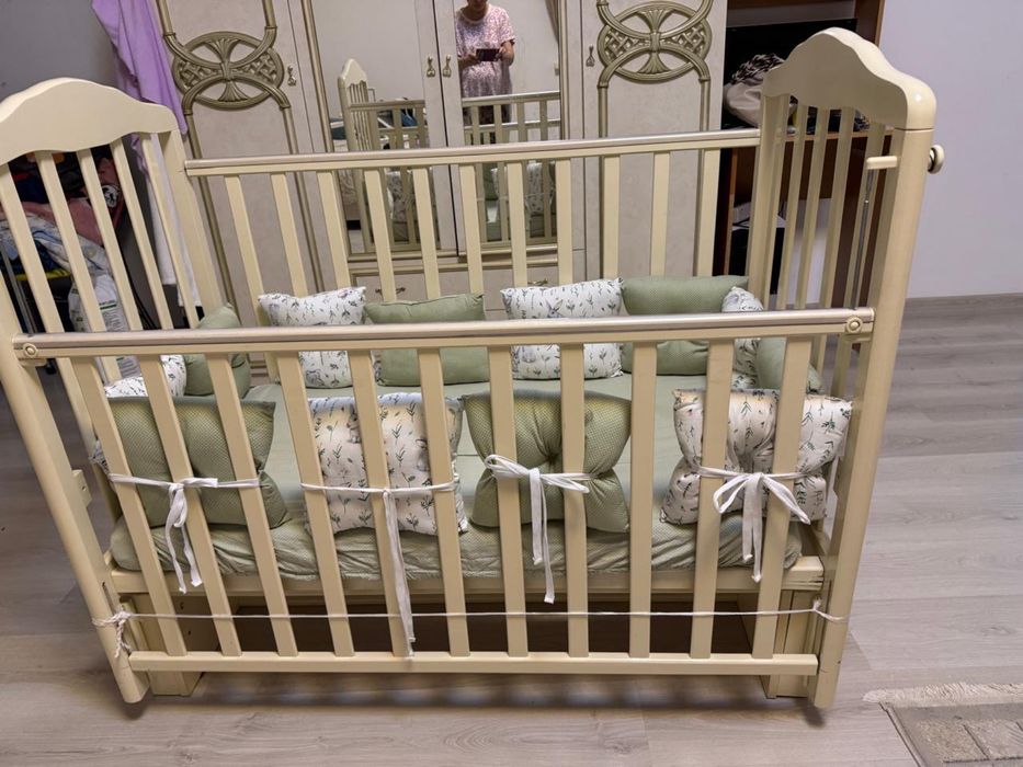 Продам детскую кровать. Б/у