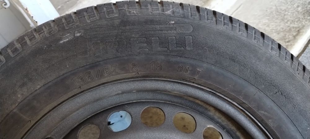 Janta cu cauciuc R15 pt Golf 4 , Golf 6 sau 7