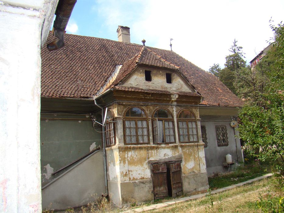 Atentie investitori casa ultracentral , potential de spatiu comercial