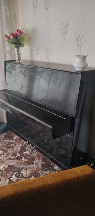 Руско пиано "Чайка"