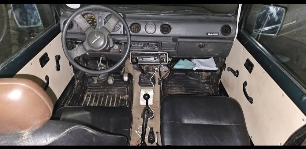 Vând Suzuki samurai