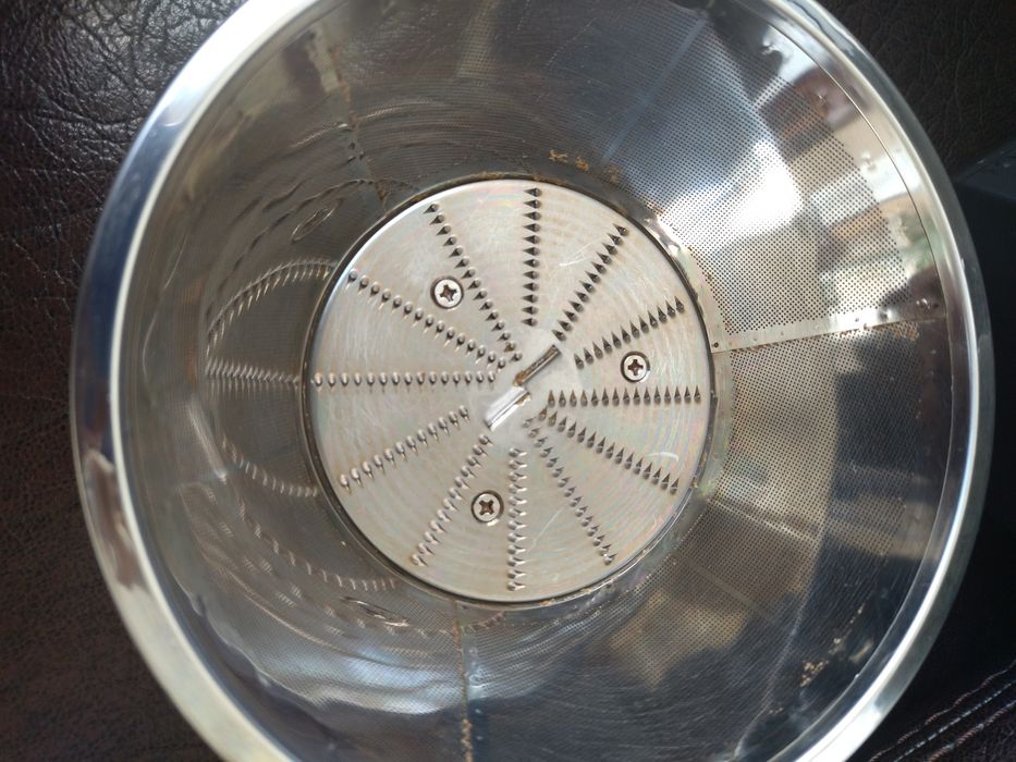 самопочистваща се сокоизстисквачка