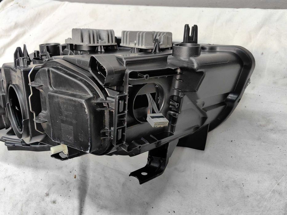 Оригинален фар БМВ Е84  BMW X1 E84 Feis Dynamic