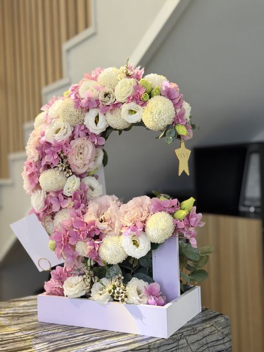 Цветы в коробке