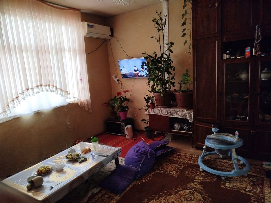 Уй сотилади 2 этажлик дом.