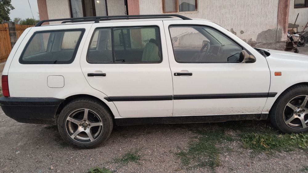 Срочно продается машина универсал гольф 3