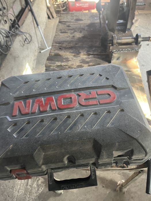 Перфоратор в хорошом состояние