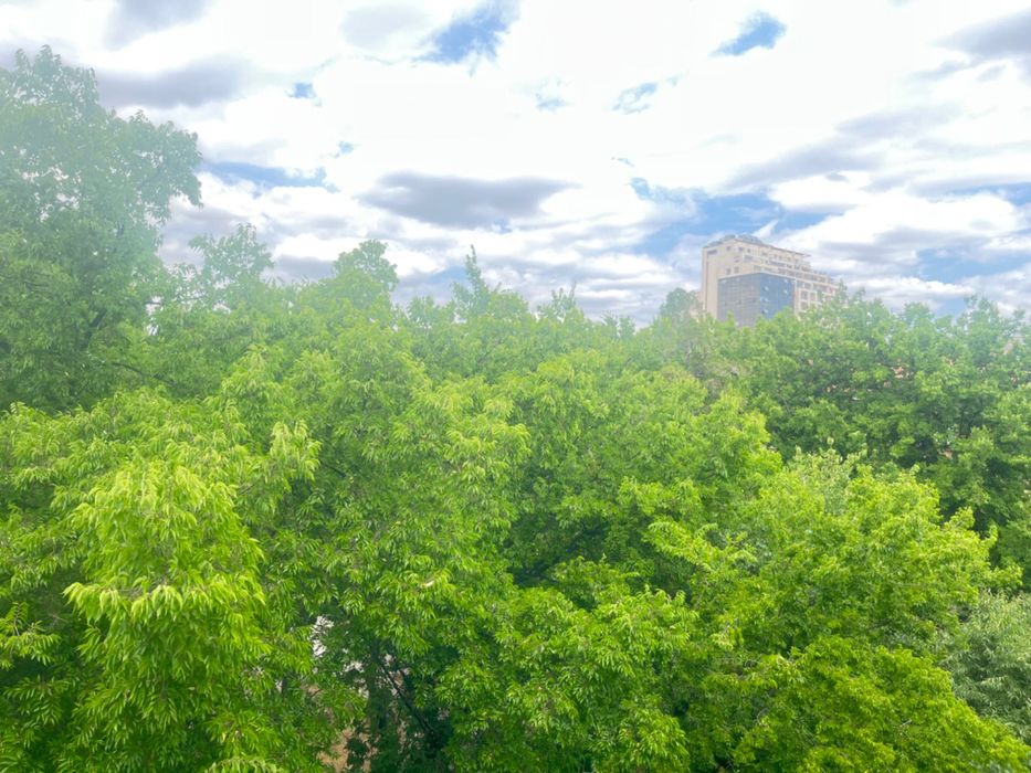 Дава се под наем Четиристаен апартамент в Варна, Чаталджа - 120 кв.м за 714 € - Снимка #1