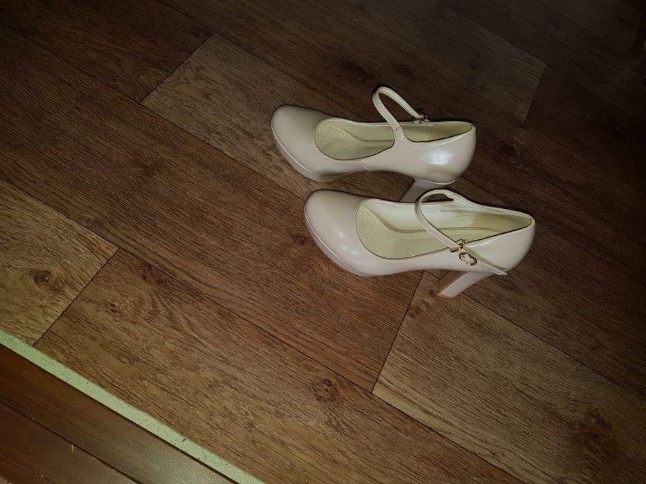 Туфли  женские размер 38