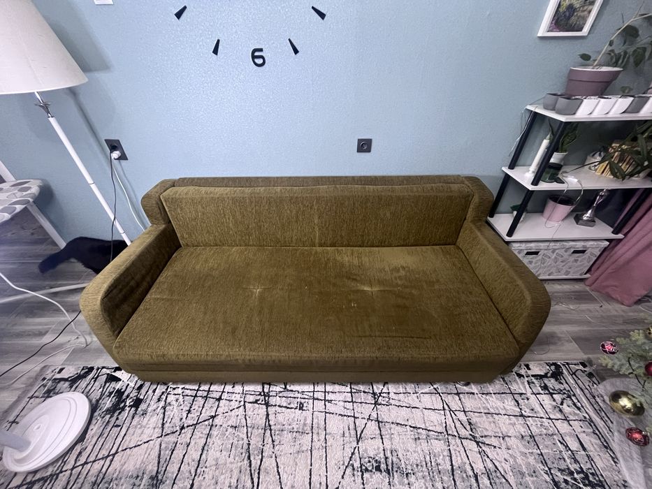 Продам Диван (раскладной)