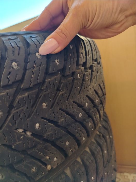 Продам зимние шины 195/ 65R 15