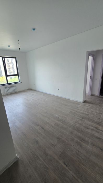 Продаётся 2-комнатная квартира на круге Жомий.(Голден Хаус)