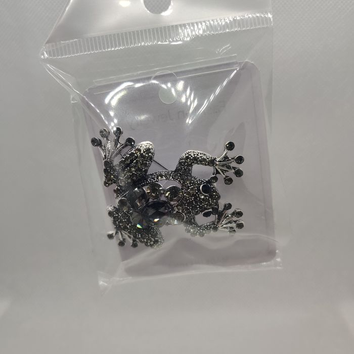 Дамски брожки жаби