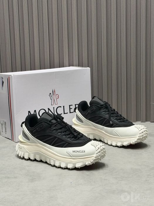 Монклейр кроссовки бренд moncler