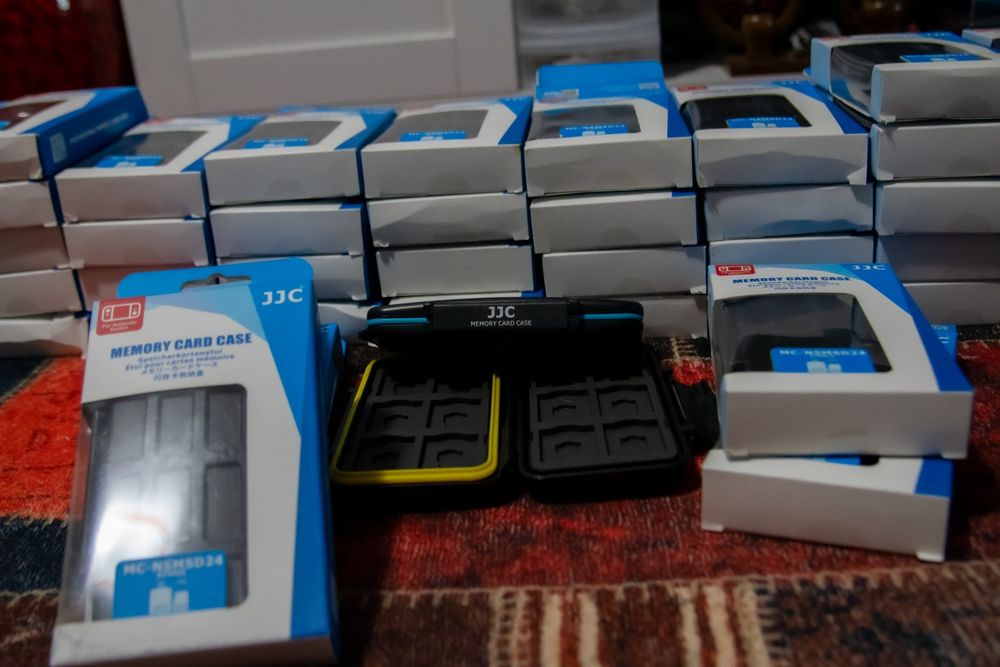 JJC 24 pentru sd și micro SD