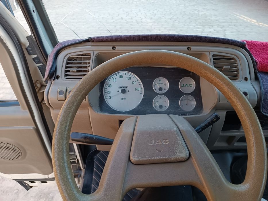 Jac sotiladi 8 500$ kelishamiz