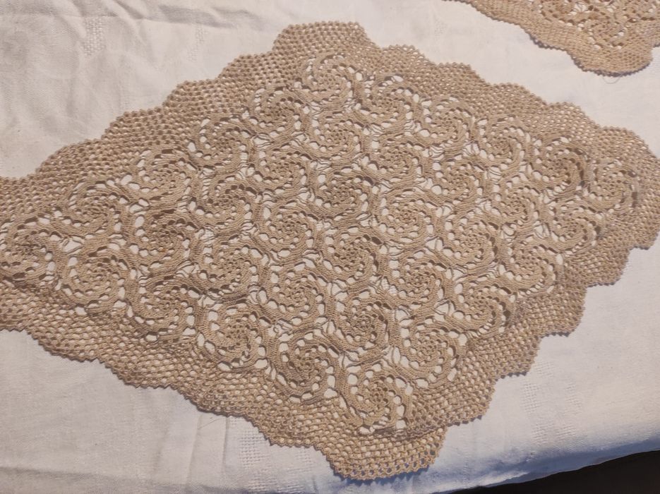 Две карета на една кука