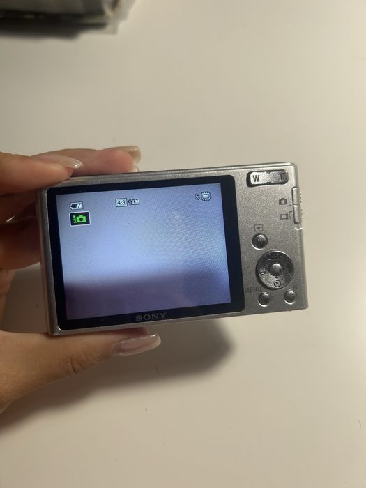 Sony DSC-W320.