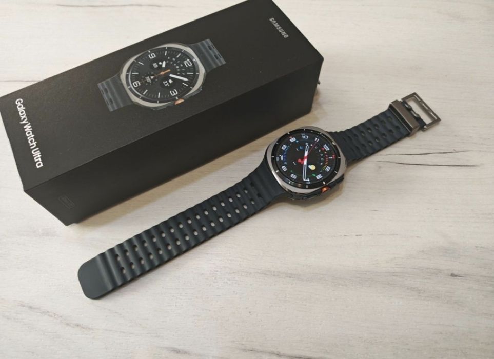 Samsung watch ultra silver