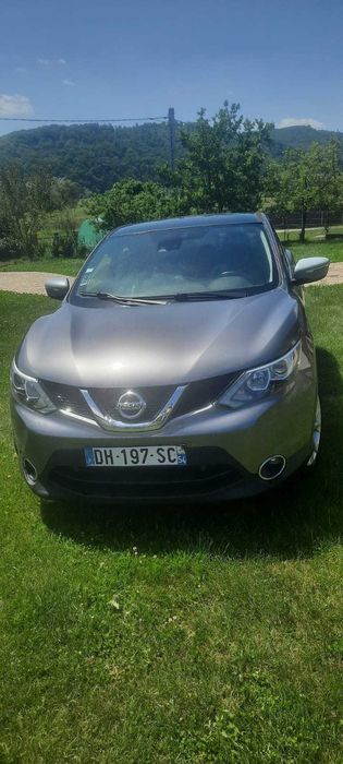 Vând nissan qashqai