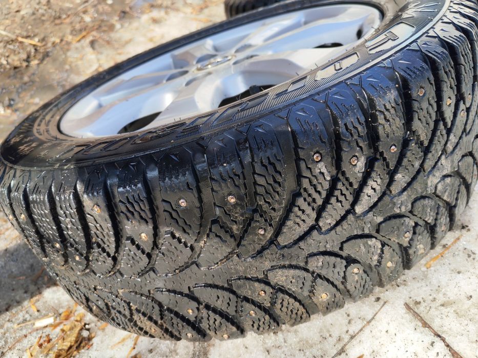 Продам диски литые с резинами