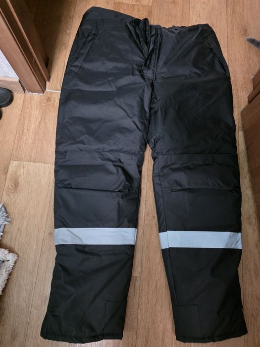 Продам тёплые штаны комбинезон