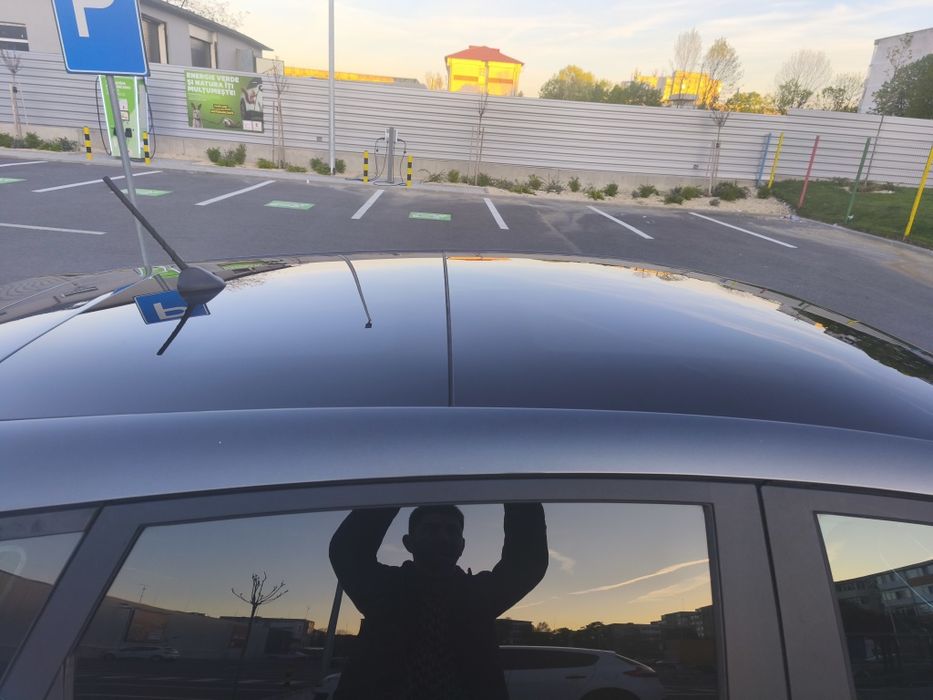 Vând Ford Fiesta