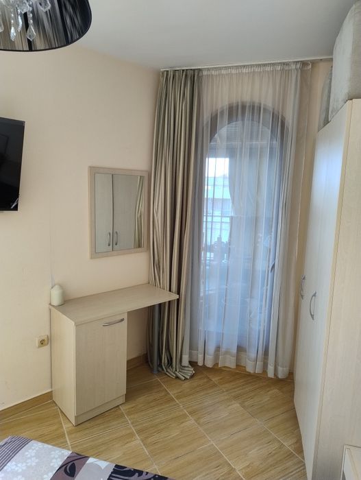 Апартамент  наем Септември-Май