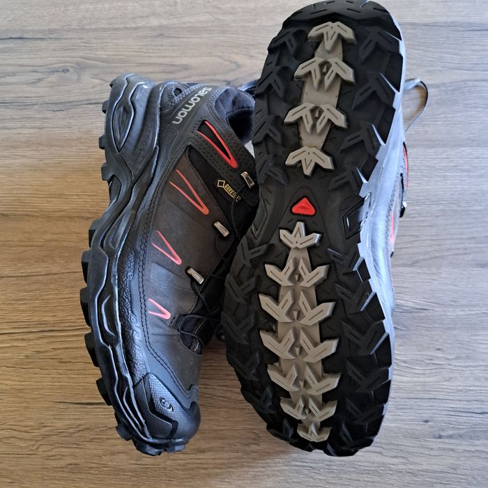 Salomon Gore tex  дамски маратонки. Разпродажба.