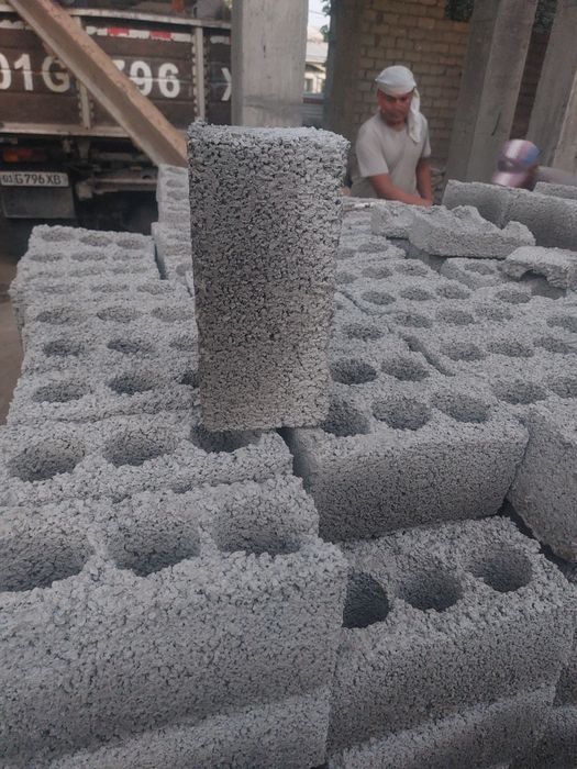 Шлакабулок размер 15/30 1700 сум