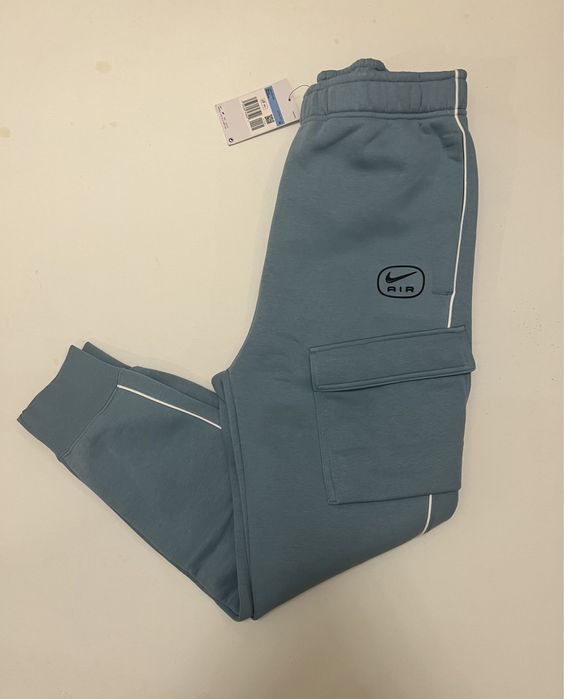 Спортивные штаны карго Nike Air