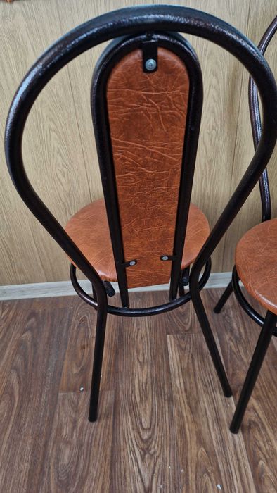 Кухонные стулья 4 штуки