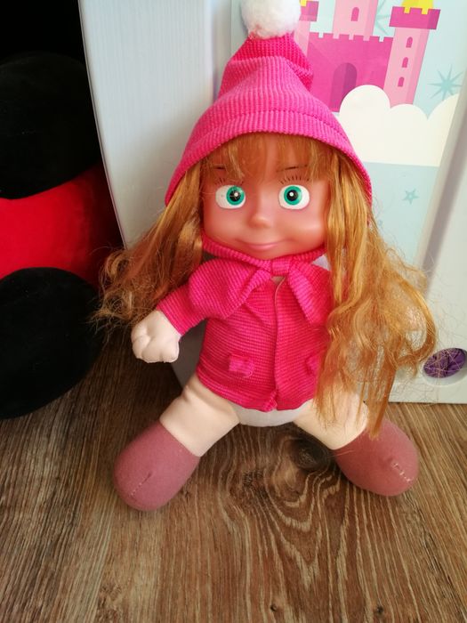 Papusa Masha de plus