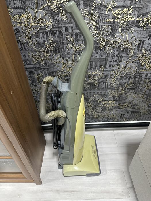 Пылесос Hitachi 1500w