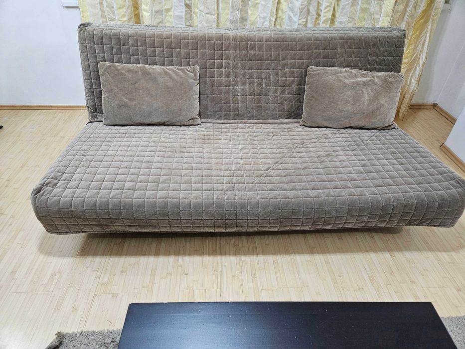 Canapea extensibila IKEA - Cutie pentru depozitare!