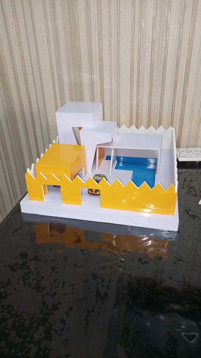 Продам готовые поделки в школу.