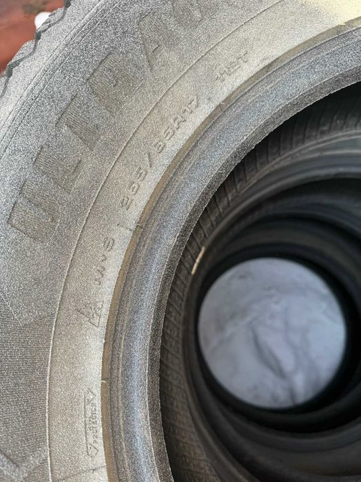 Зимние шины 265/65/17 Goodyear