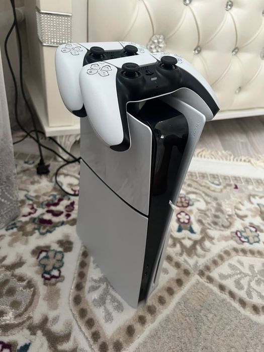 Продам PlayStation 5