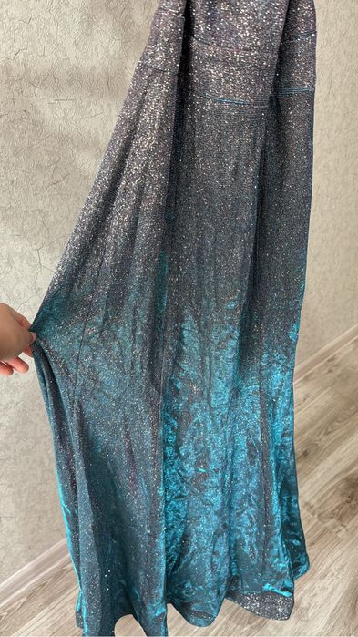 Платье блестящее рыбка