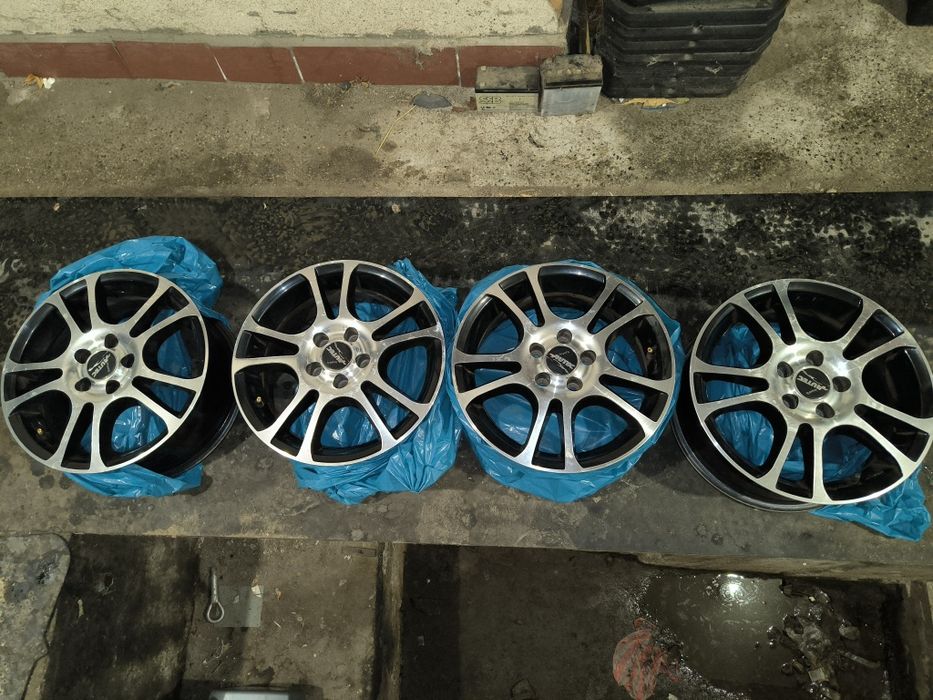 Джанти различни размери