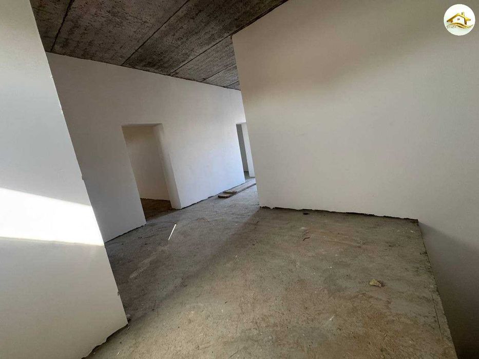 Продаётся 2.5 сотки участок орр ЯНГИ УЗБЕКИСТОН