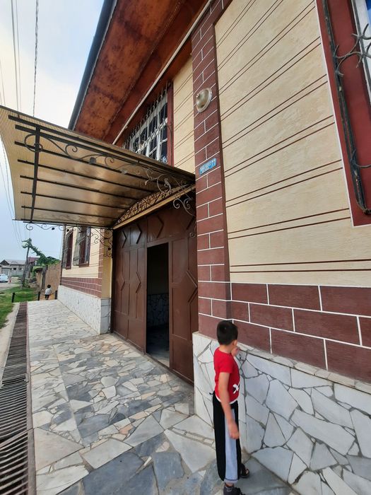 Hovli sotiladi! Barcha sharoitlarga ega