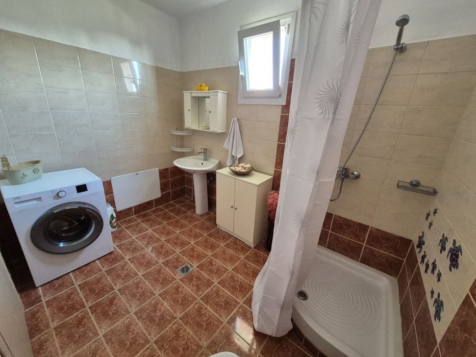 Самостоятелна къща Керамоти